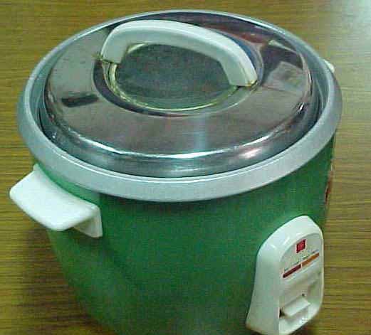 Rice cooker.JPG (25632 bytes)